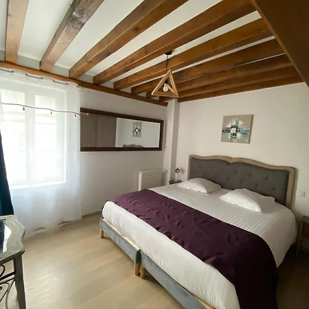 Maison Des Cordeliers Semesterbostad *